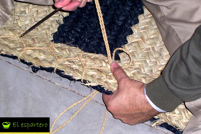 Realizamos reparacion y arreglos de persianas en Tomares, Mairena, San juan de Aznalfarache y todo el Aljarafe.